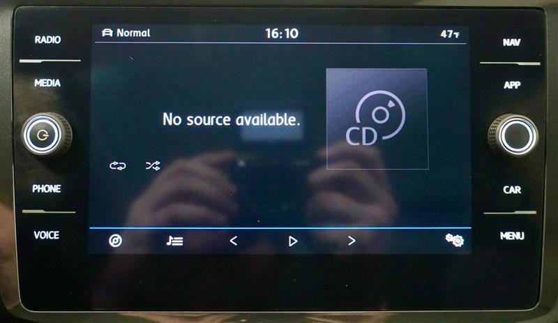 Used 2018 Volkswagen Tiguan SEL image 17