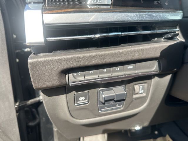 Certified 2025 Cadillac Escalade ESV Premium Luxury w/ LPO, Floor Liner Package image 16