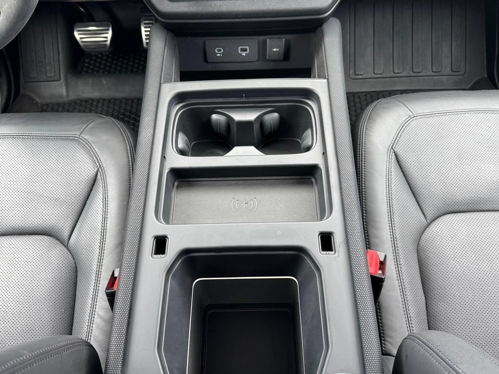 Certified 2024 Land Rover Defender 110 Carpathian Edition AWD/4WD image 13