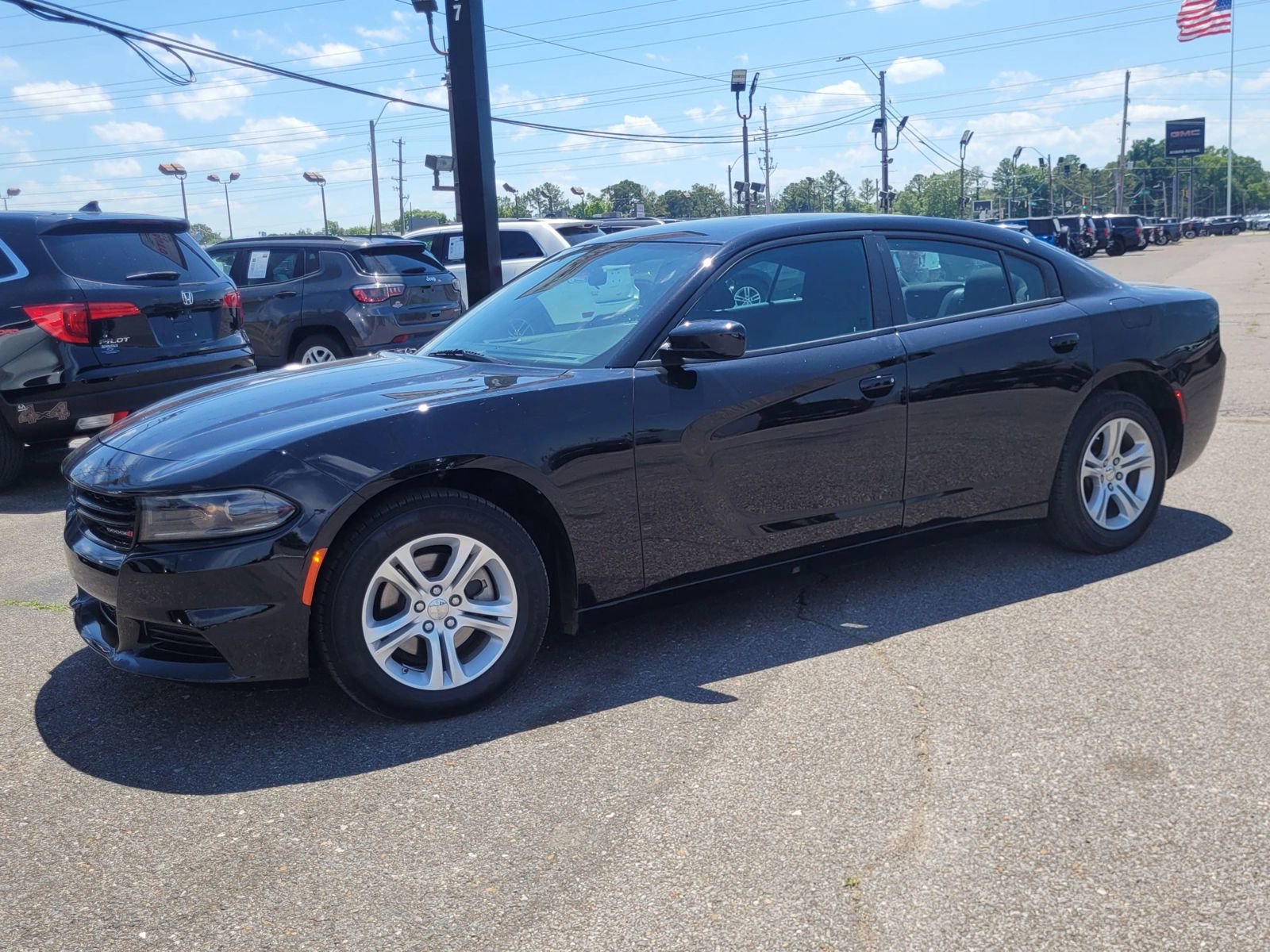 Used 2022 Dodge Charger SXT RWD image 9