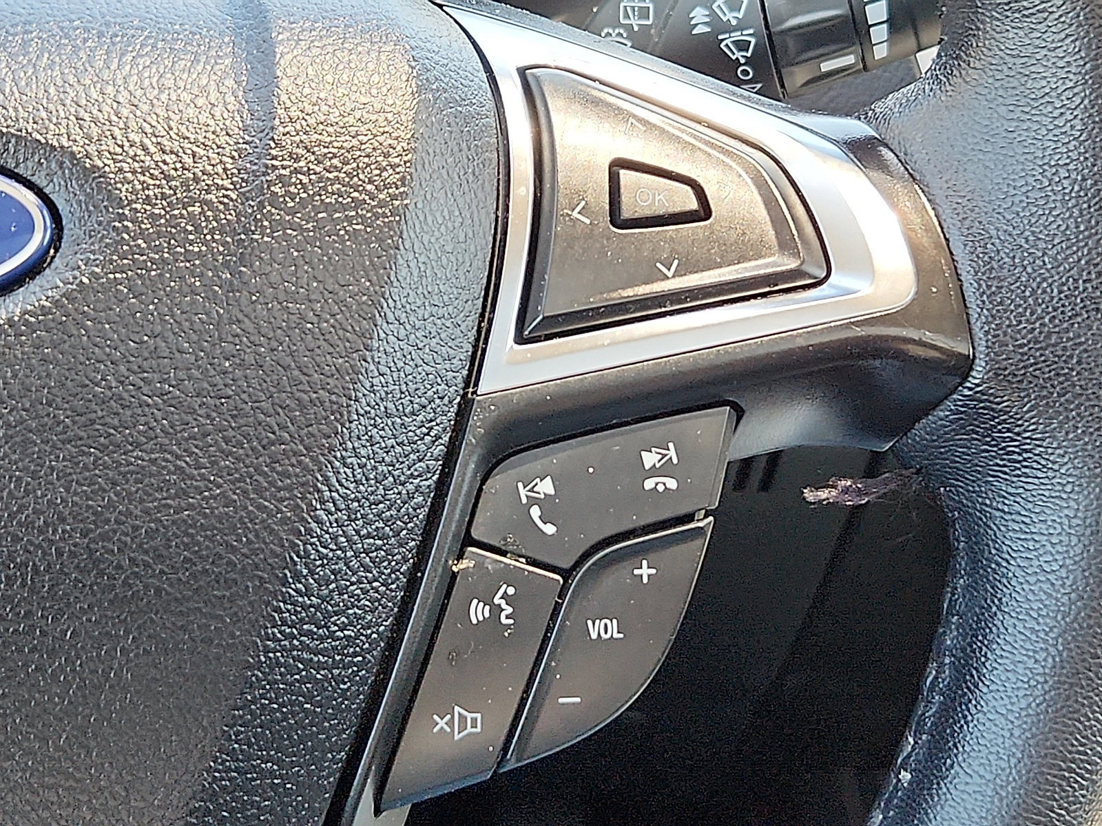 Used 2024 Ford Edge SEL w/ Convenience Package AWD/4WD image 22