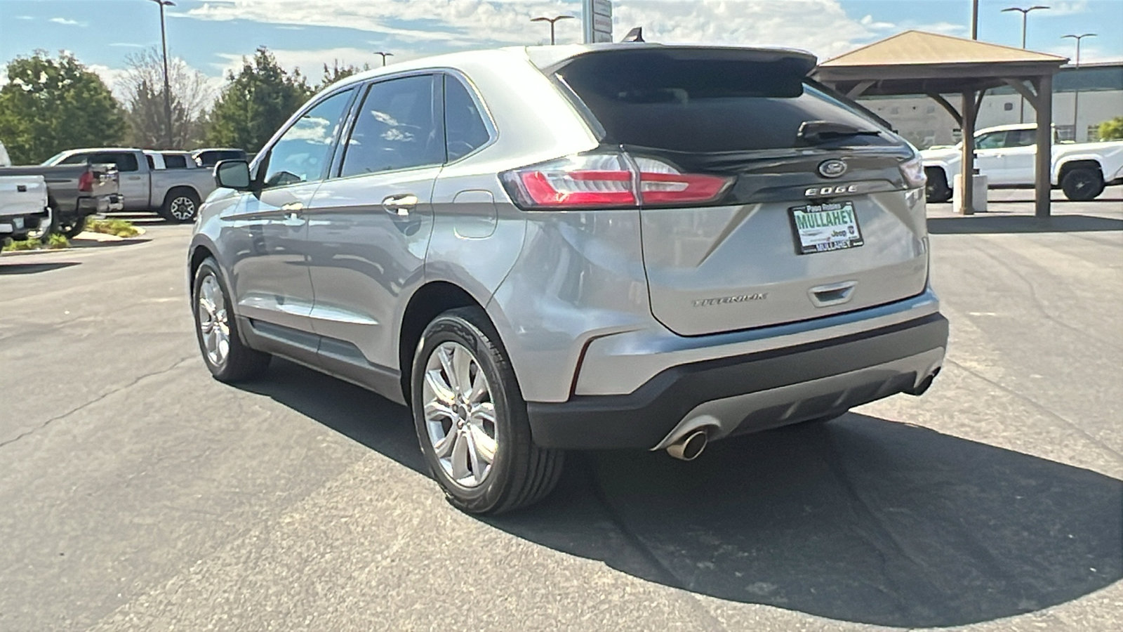 Used 2022 Ford Edge Titanium image 5