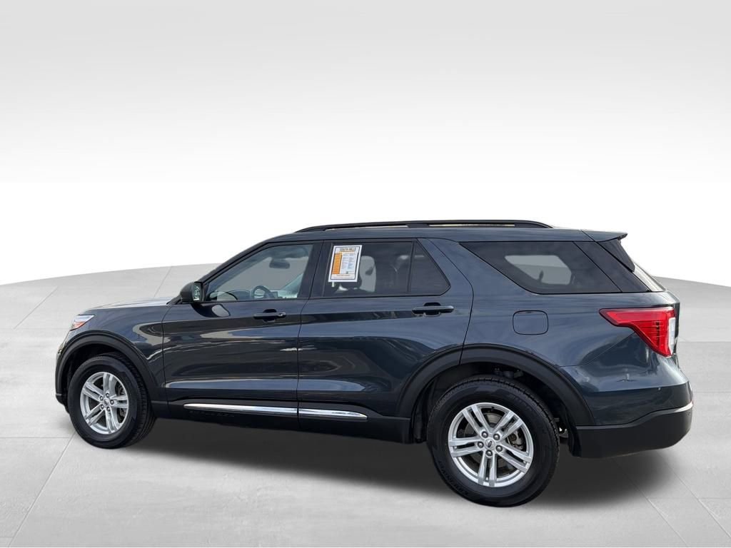 Used 2023 Ford Explorer XLT w/ Class IV Trailer Tow Package image 7