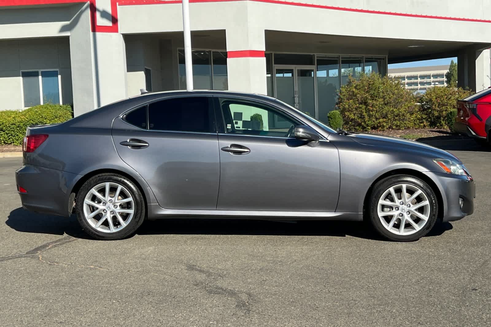 Used 2012 Lexus IS 250 w/ Premium Pkg Value Edition RWD image 6