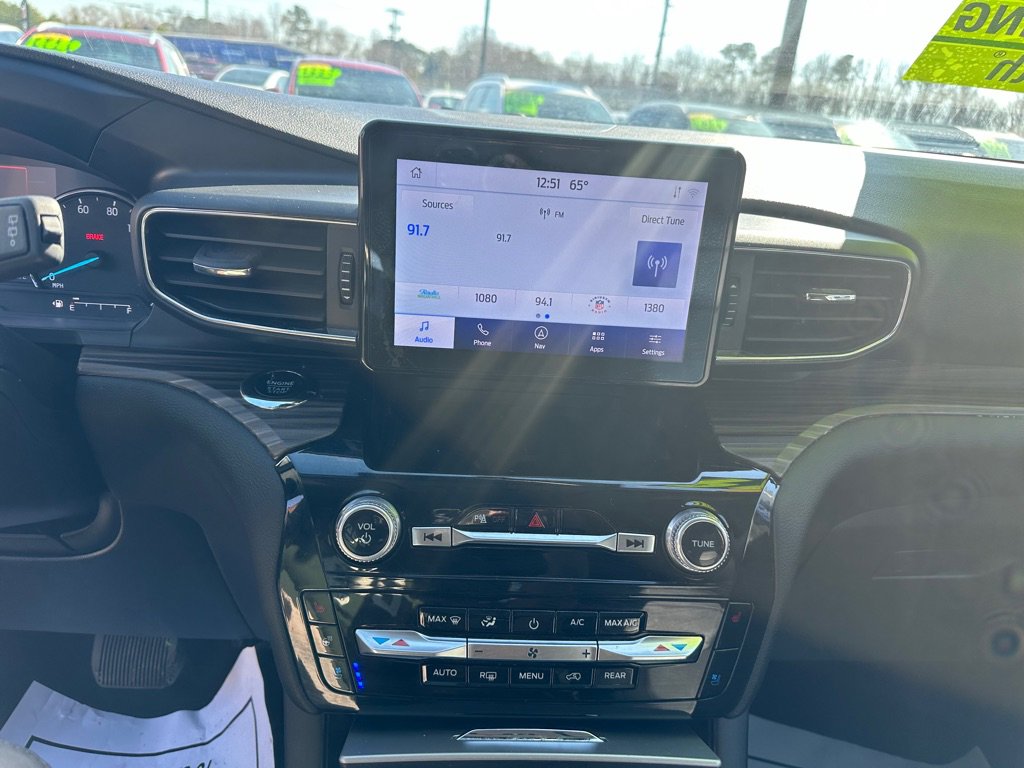 Used 2023 Ford Explorer Limited image 15