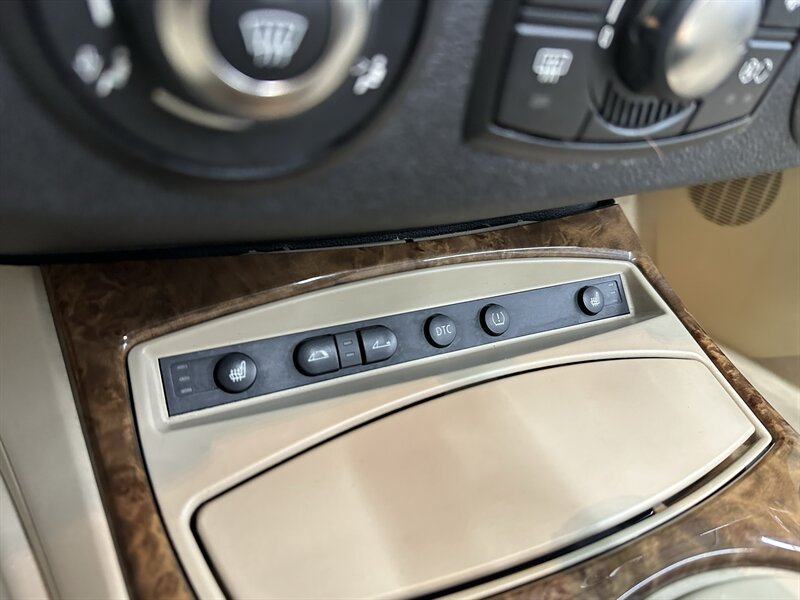 Used 2006 BMW Z4 3.0i RWD image 20