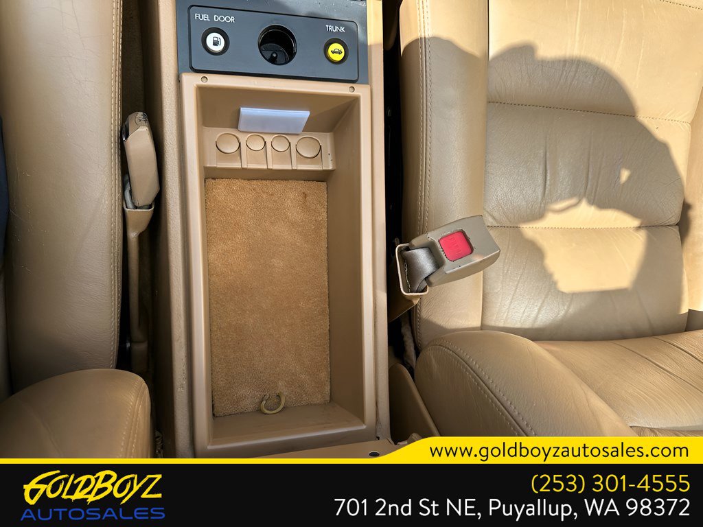 Used 1989 Cadillac Allante FWD image 29