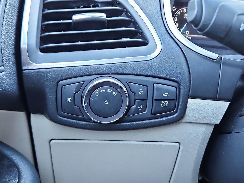 Used 2019 Ford Edge Titanium w/ Equipment Group 301A image 14