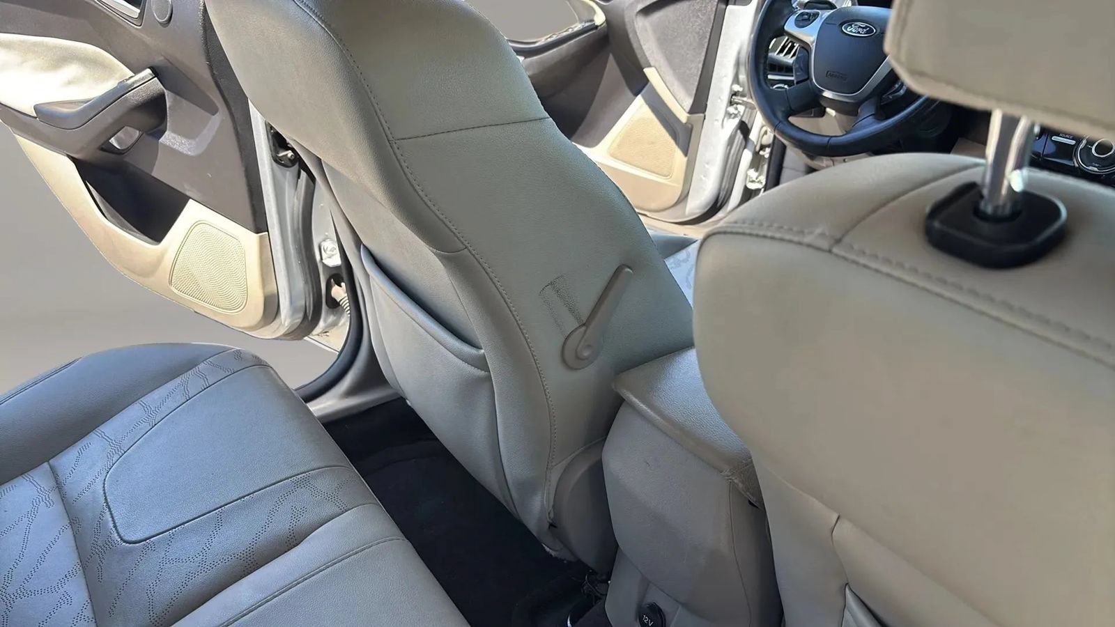 Used 2013 Ford Focus Electric Hatchback FWD image 39