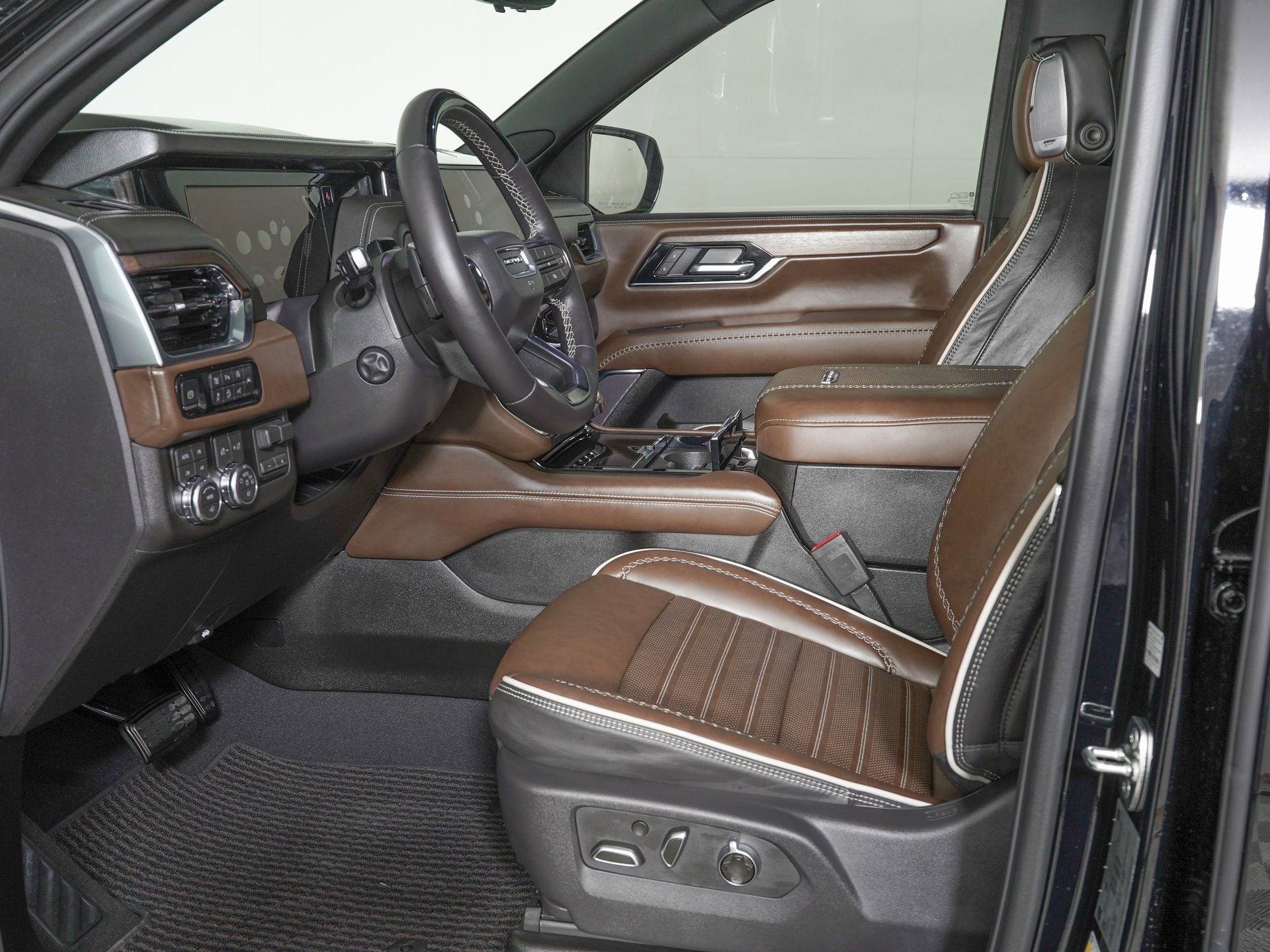 Used 2026 GMC Yukon XL Denali Ultimate image 17