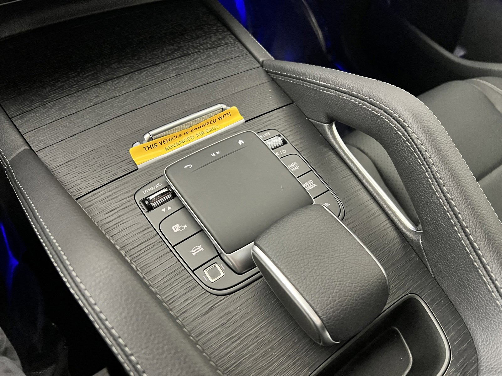 Used 2025 Mercedes-Benz GLE 350 4MATIC image 33