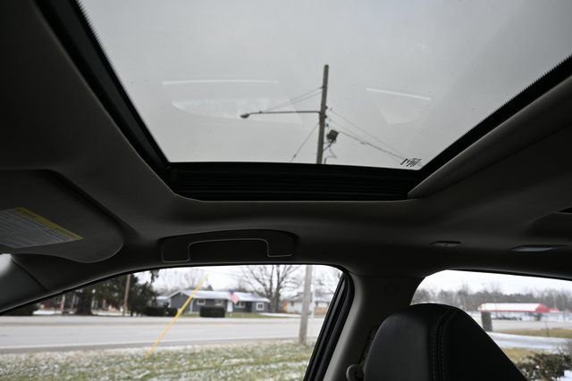 Used 2023 Nissan Maxima SL image 35