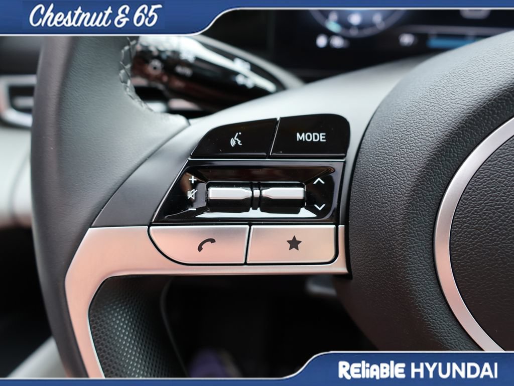 Certified 2025 Hyundai Elantra Limited FWD image 26