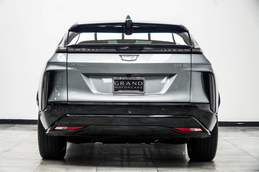 Used 2024 Cadillac Lyriq Sport AWD/4WD image 15