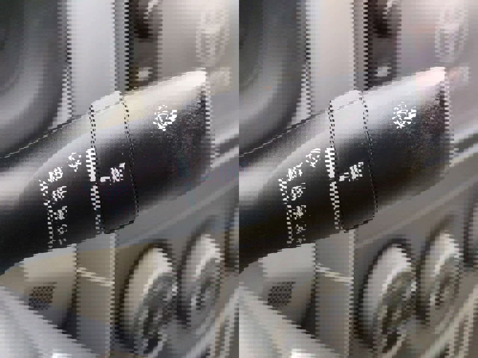 Used 2013 Toyota Corolla LE image 25