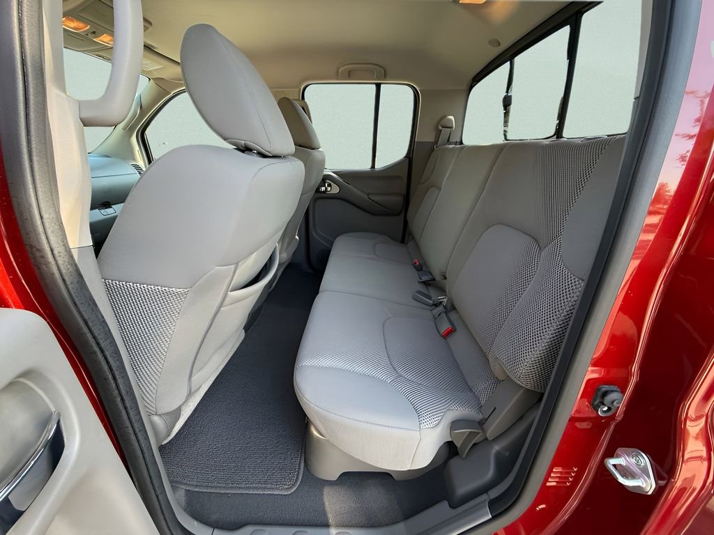 Used 2021 Nissan Frontier SV image 28