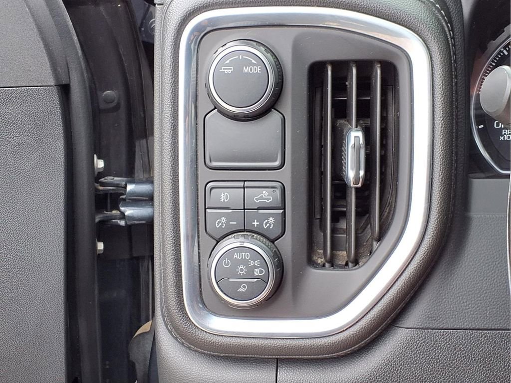 Used 2020 Chevrolet Silverado 1500 RST w/ All-Star Edition RWD image 17
