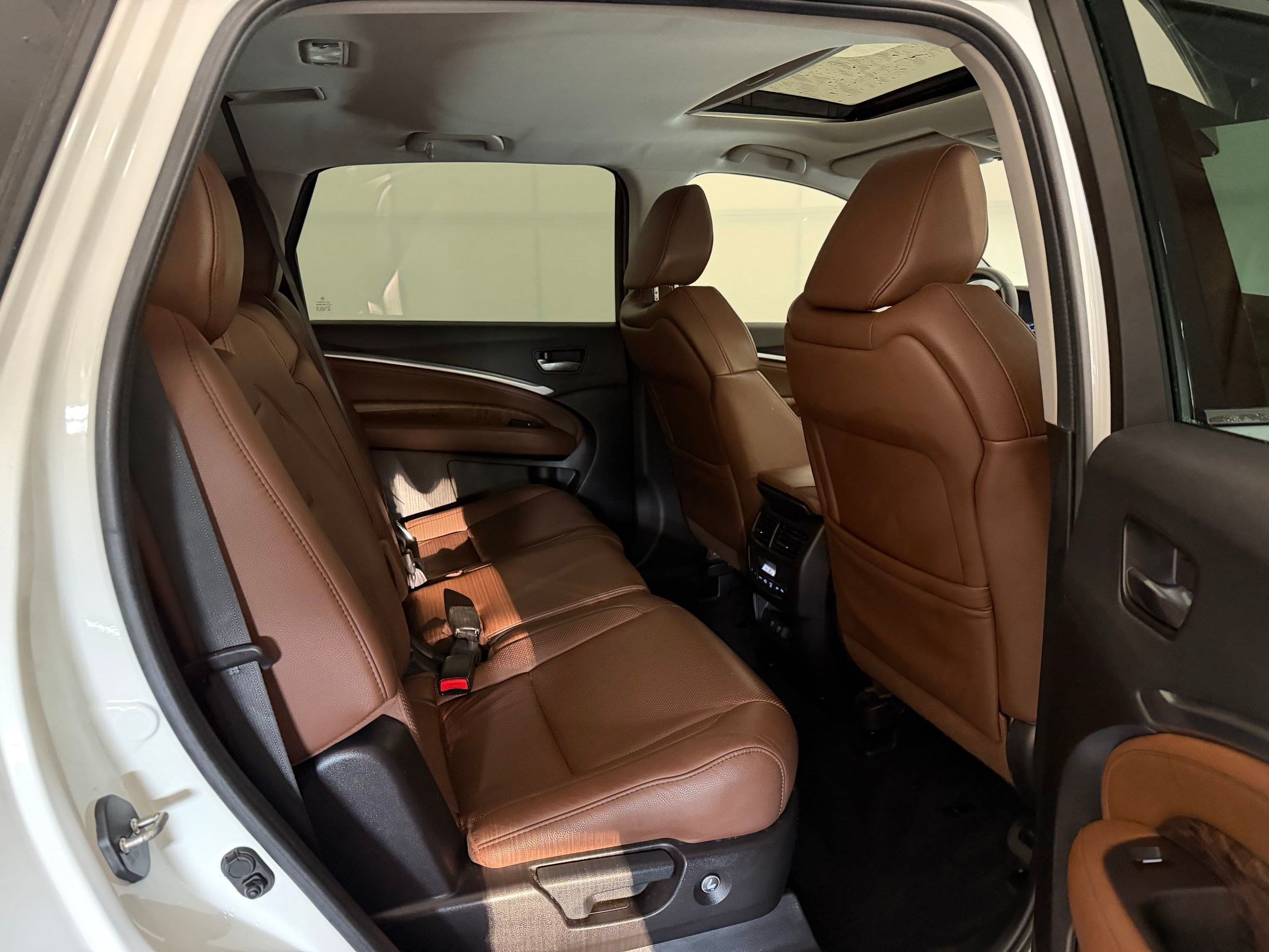 Used 2019 Acura MDX w/ Technology Package AWD/4WD image 34