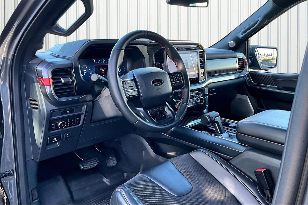 Used 2025 Ford F150 Raptor image 4