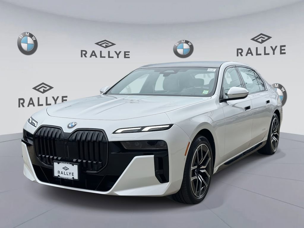 Certified 2025 BMW 760i xDrive w/ Premium Package AWD/4WD image 3