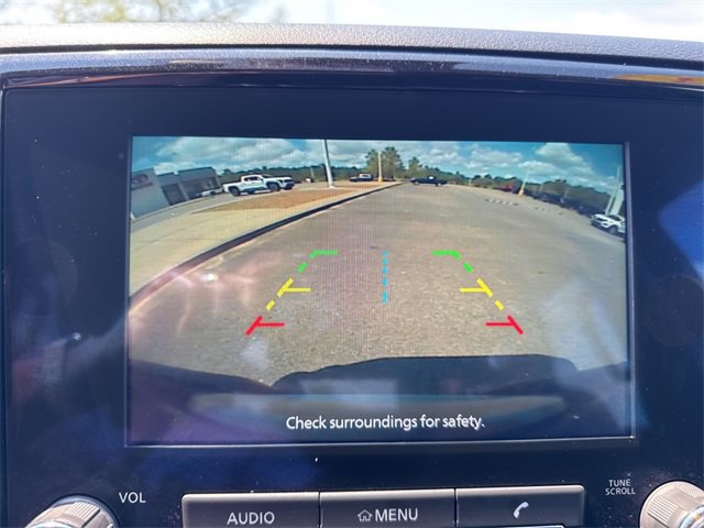 Used 2023 Nissan Frontier SV image 21