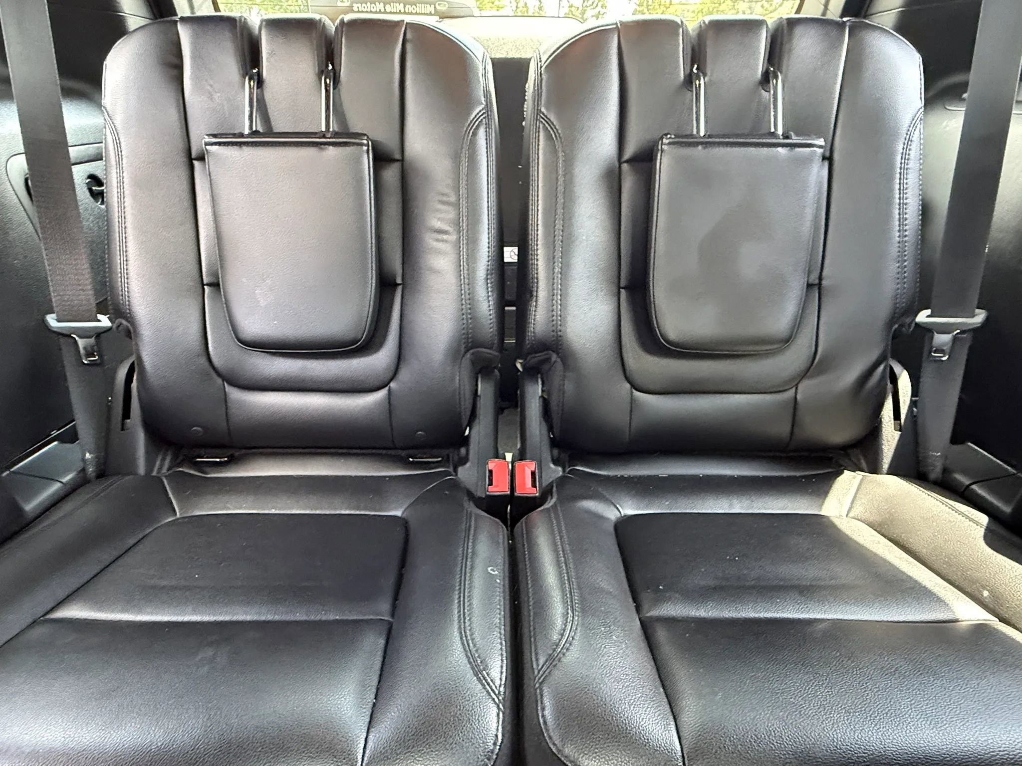 Used 2016 Ford Explorer XLT w/ Equipment Group 202A FWD image 23