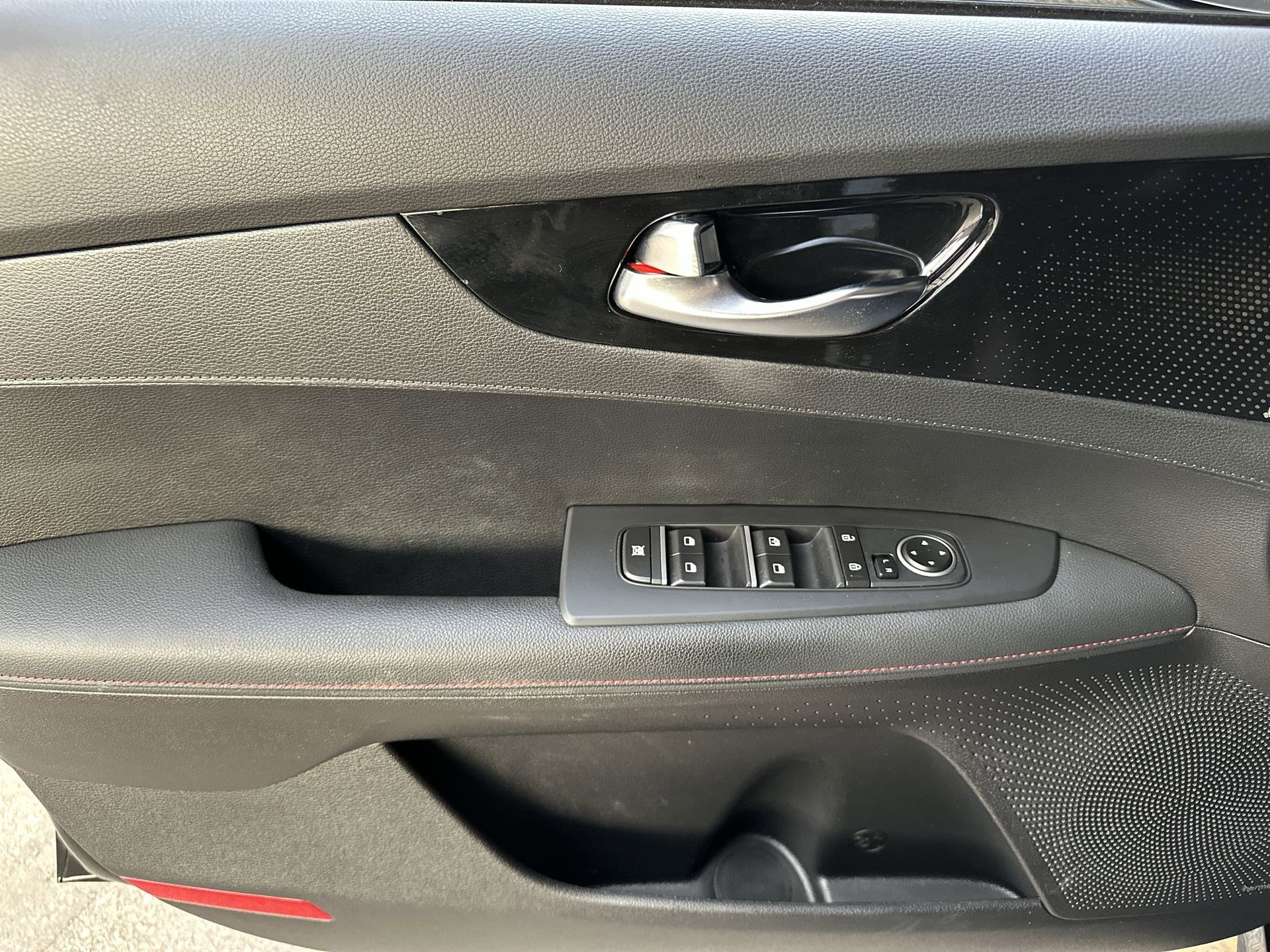 Certified 2024 Kia Forte GT w/ Option Group 015 image 30