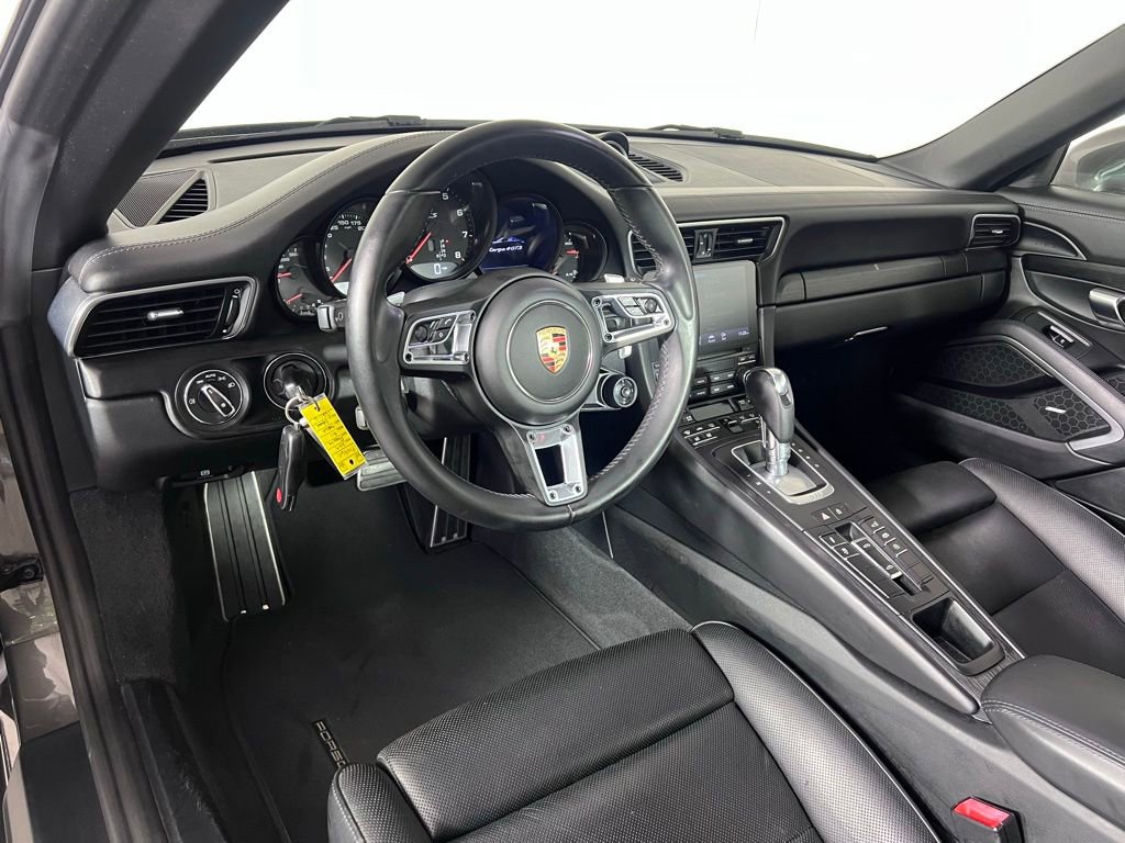 Certified 2019 Porsche 911 Targa 4 GTS AWD/4WD image 4