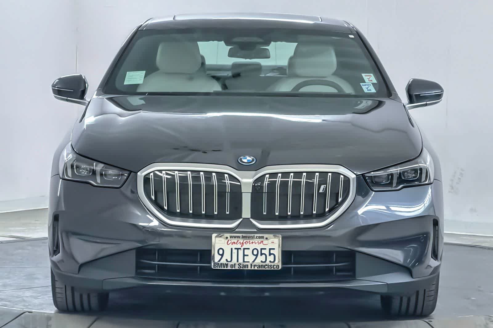 Used 2024 BMW i5 eDrive40i w/ M Sport Package RWD image 10