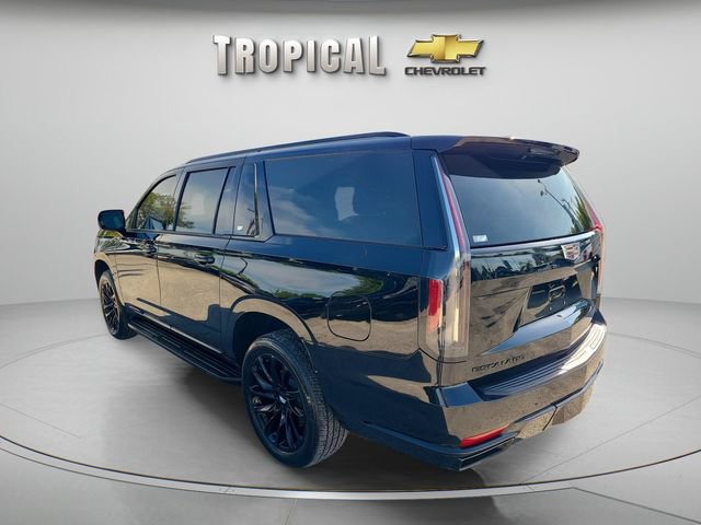 Used 2021 Cadillac Escalade ESV Sport Platinum w/ LPO, ONYX Package AWD/4WD image 3