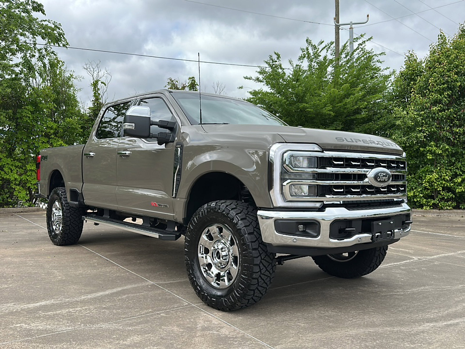 Used 2026 Ford F250 Lariat w/ Lariat Premium Package video 1