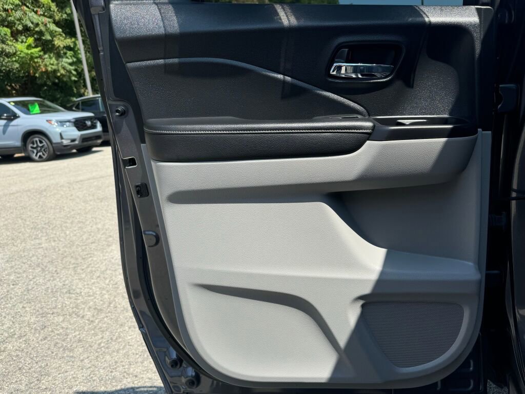 Used 2021 Honda Ridgeline RTL image 17