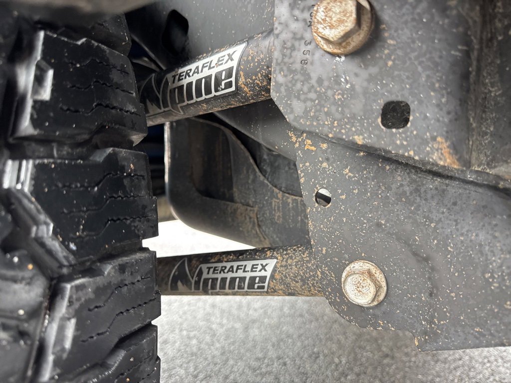 Used 2016 Jeep Wrangler Unlimited Rubicon w/ Connectivity Group image 32