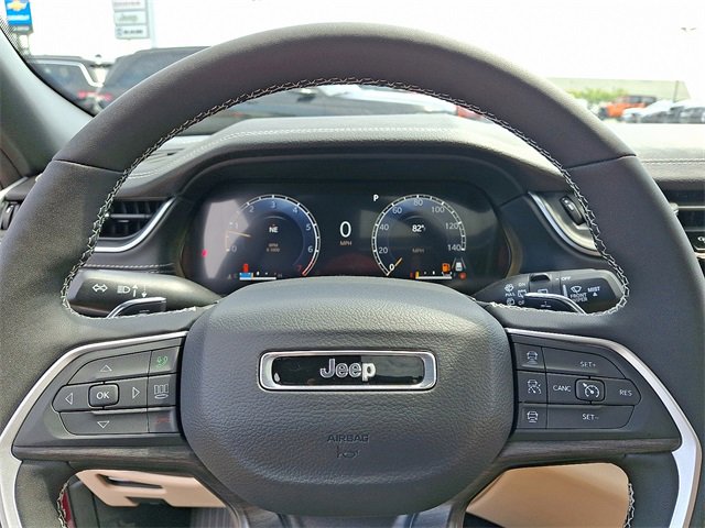 New 2025 Jeep Grand Cherokee L Limited w/ MOPAR Finishing Package image 15