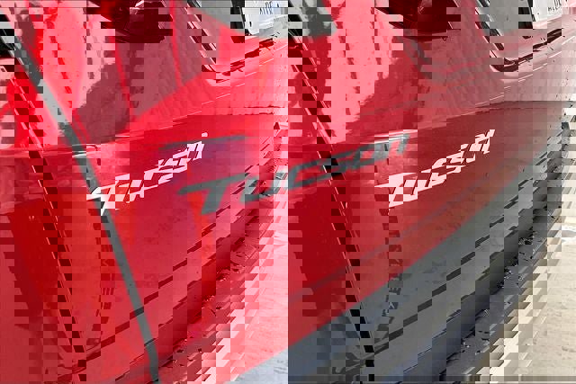 Certified 2025 Hyundai Tucson SEL image 18