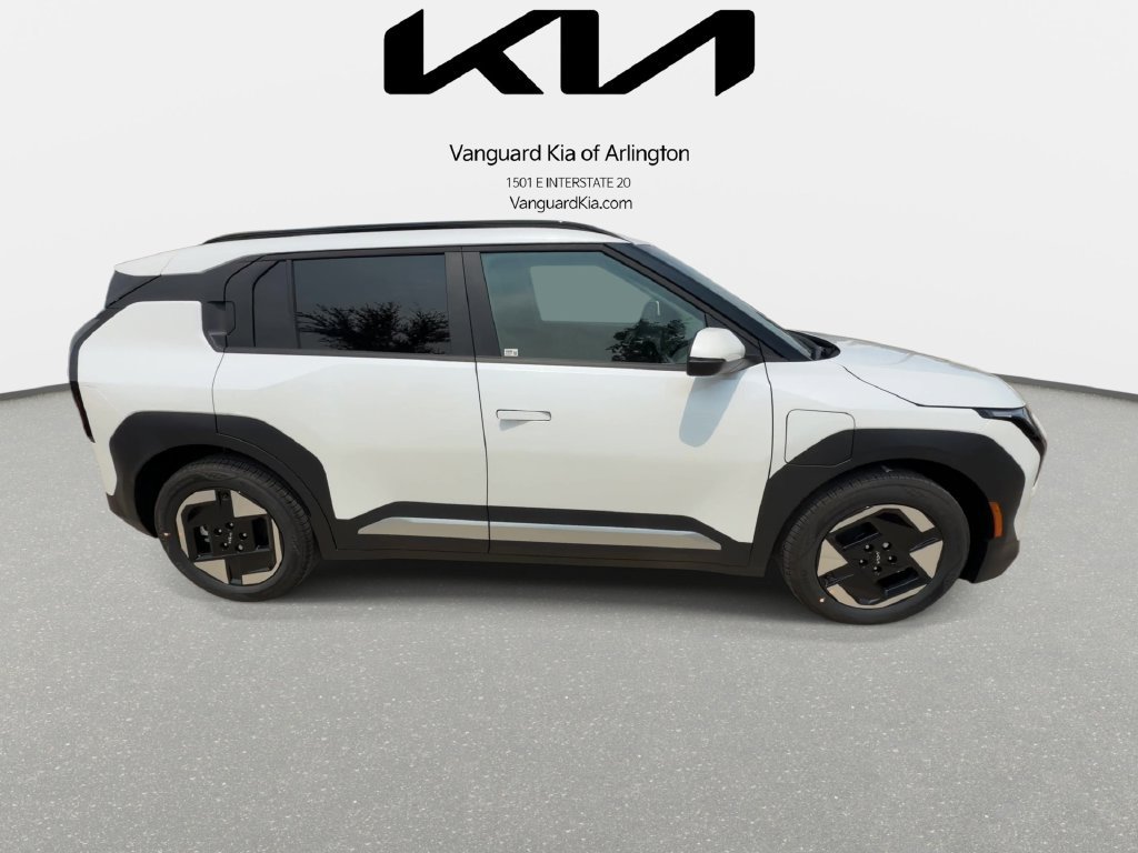 New 2027 Kia EV3 Wind FWD image 10