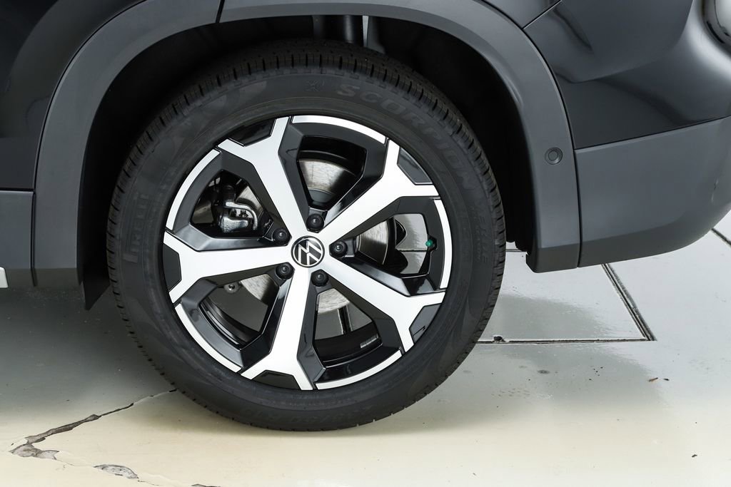 New 2026 Volkswagen Tiguan SE image 6