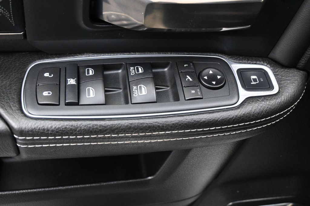 Used 2020 RAM 2500 Limited RWD image 5