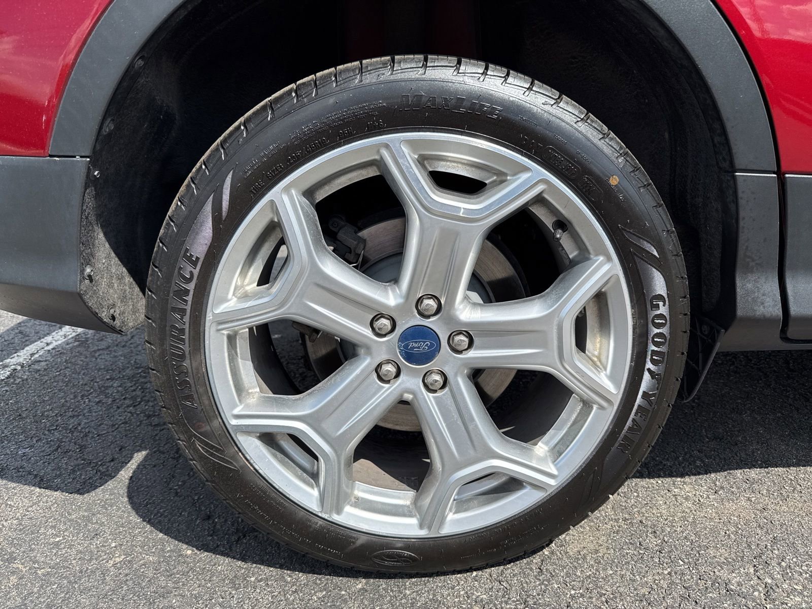 Used 2019 Ford Escape Titanium AWD/4WD image 46