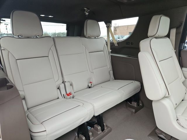 New 2026 GMC Yukon XL Denali w/ Denali Reserve Package image 20