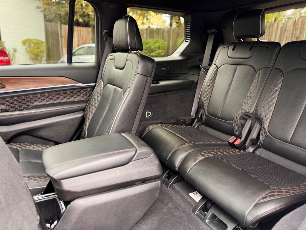 Used 2023 Jeep Grand Cherokee L Summit w/ Rear Seat Video Group I AWD/4WD image 27