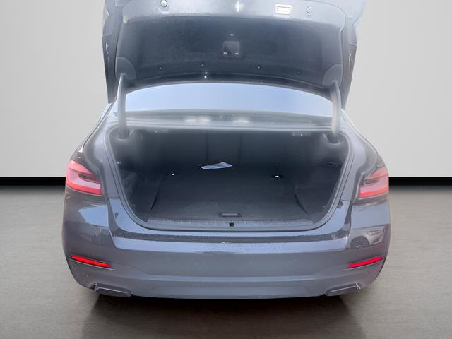 Used 2023 BMW 530e w/ M Sport Package image 29