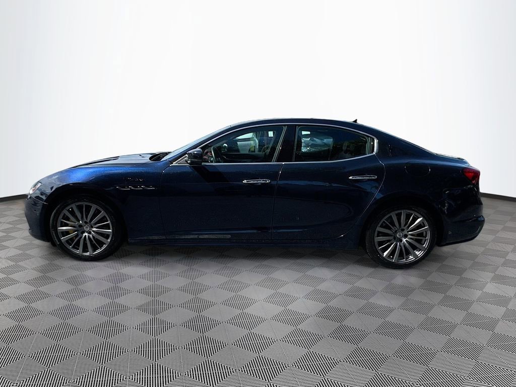 Used 2023 Maserati Ghibli Modena RWD image 9