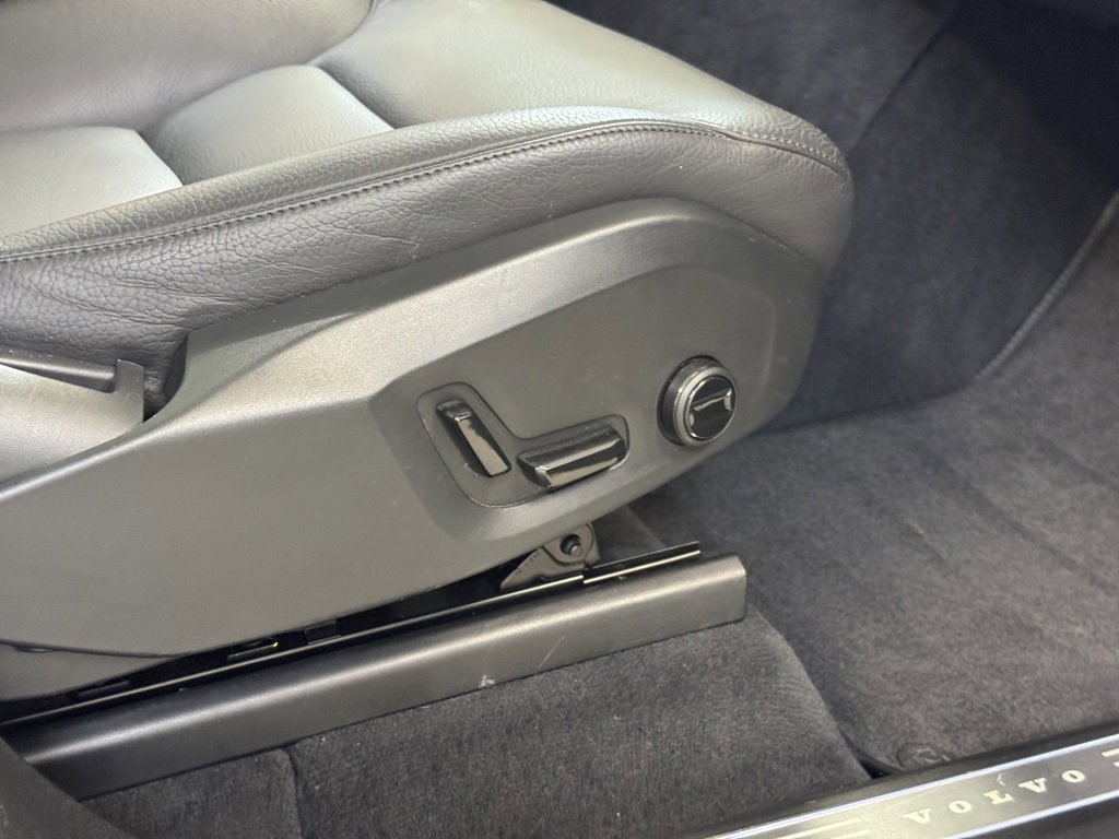 Used 2024 Volvo XC90 B5 Plus image 31