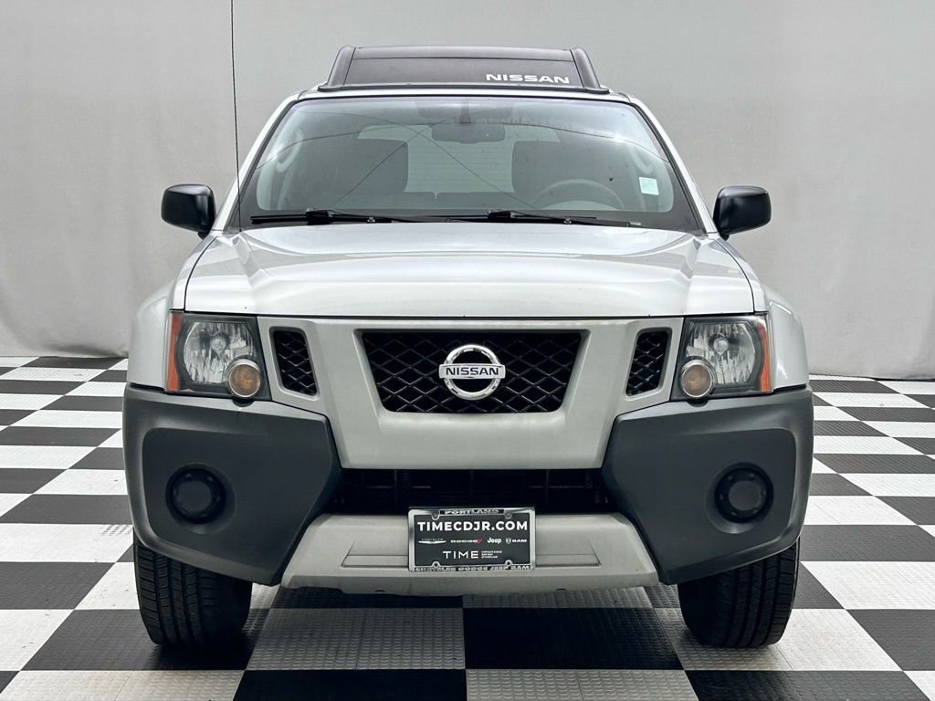 Used 2012 Nissan Xterra X image 3