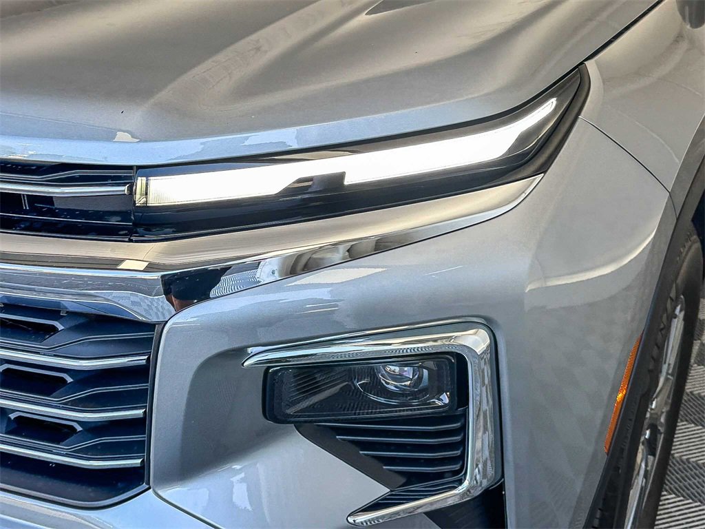 New 2026 Chevrolet Traverse LT w/ LPO, Floor Liner Package image 5