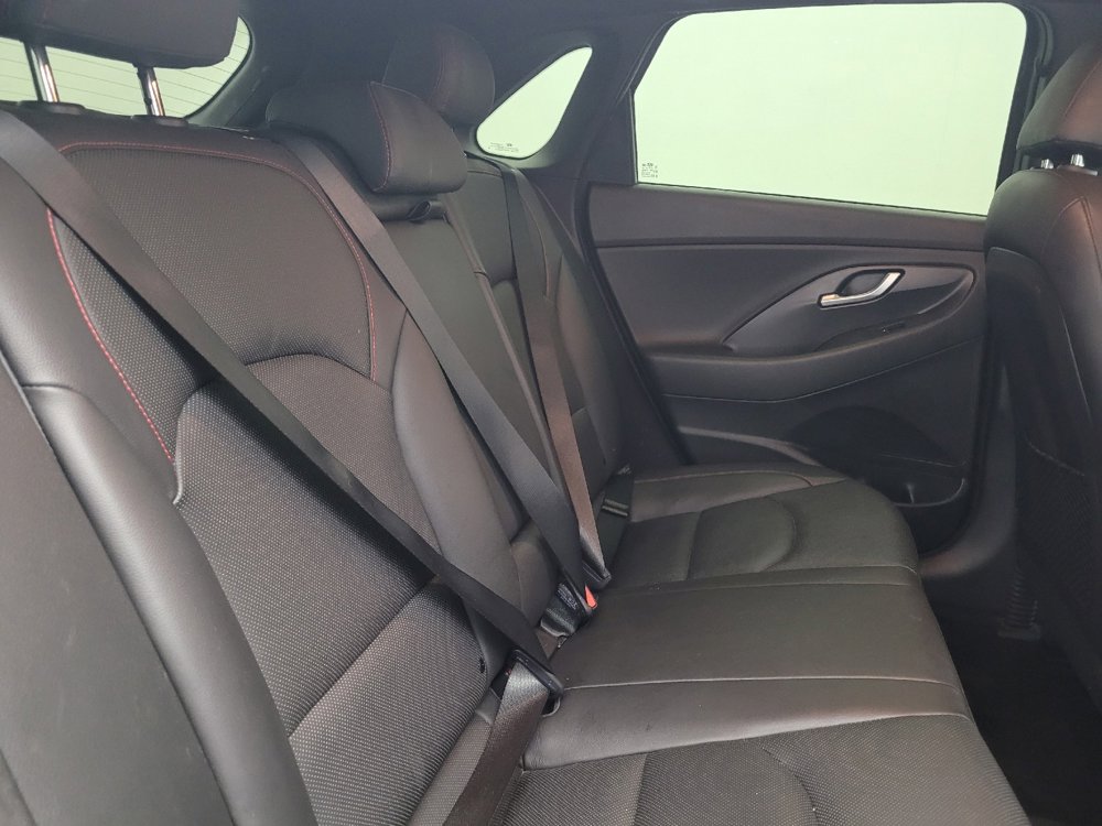 Used 2018 Hyundai Elantra GT Sport image 19