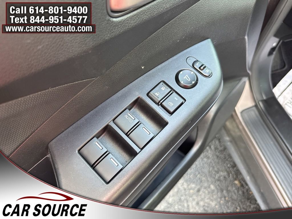 Used 2015 Honda CR-V LX image 12