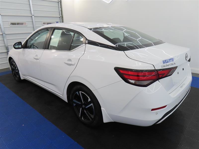 Used 2025 Nissan Sentra SV FWD image 10