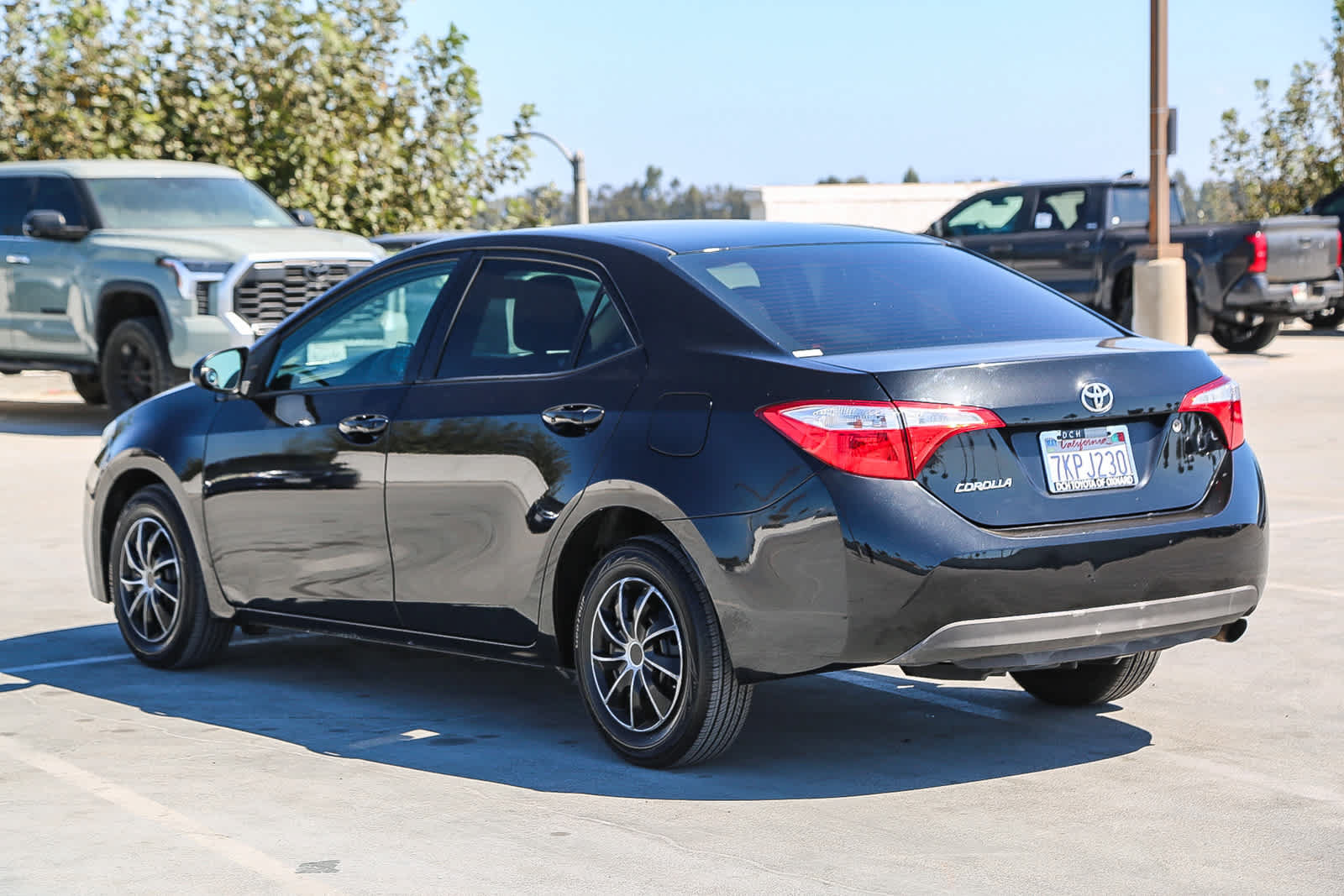 Used 2015 Toyota Corolla L FWD image 7